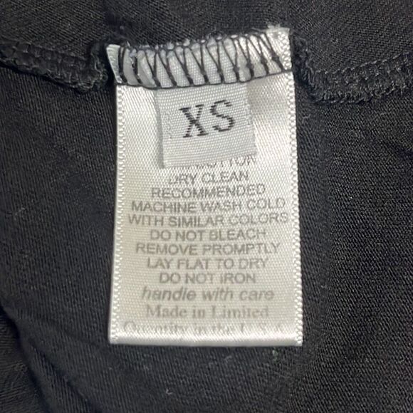 Lauren Moshi Womens Size XS Skull Roses Tunic Top Black Day of Dead Halloween - Picture 6 of 9